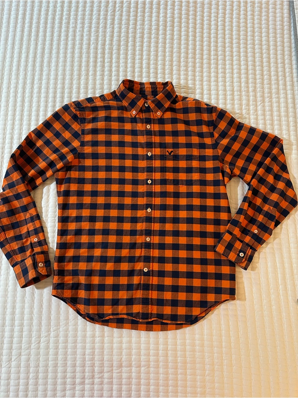 Menโs American Eagle Perfect for Fall Plaid Button Down Shirt Size M